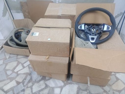 fluence - megane 3 deri orijinal hız sabitleyicili direksiyon simidi