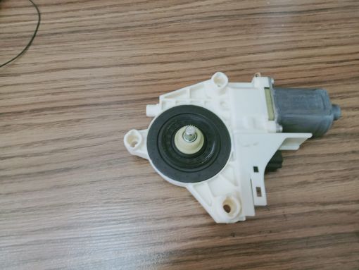 fleunce - megane - laguna latitute sağ cam motoru 827300013R